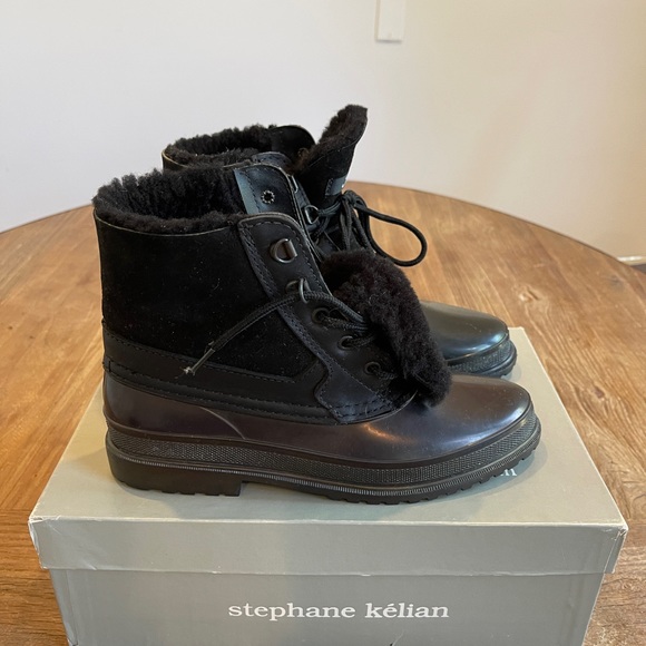 SOLD. Searle winter waterproof fur lined ladies ankle boots size 8B - Picture 2 of 8